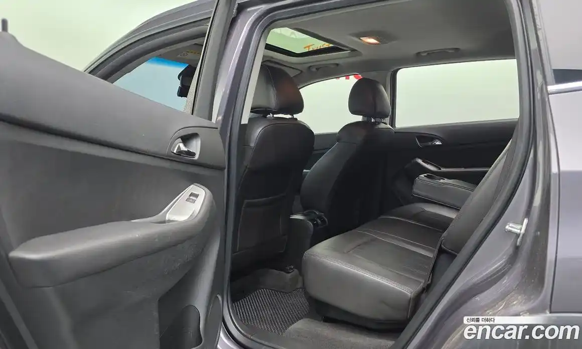 Chevrolet Orlando 2013 2.0 автомат (гидро), фото 34