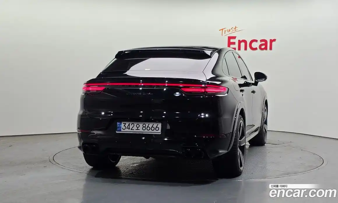 Porsche Cayenne 2022 4.0 автомат (гидро), фото 4