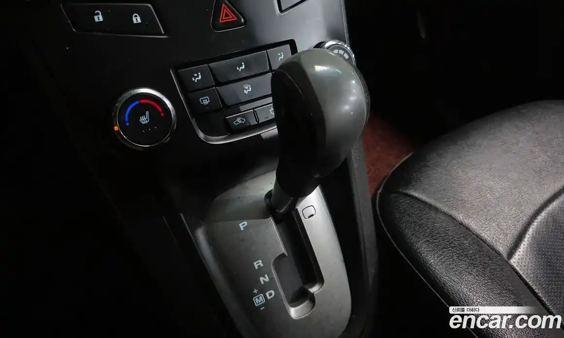Chevrolet Orlando 2012 2.0 автомат (гидро), фото 9