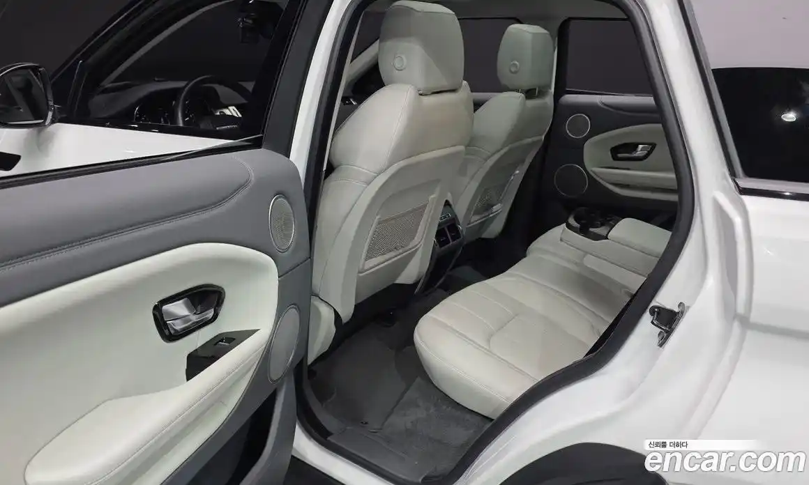 Land Rover Range Rover Evoque 2017 2.0 автомат (гидро), фото 16