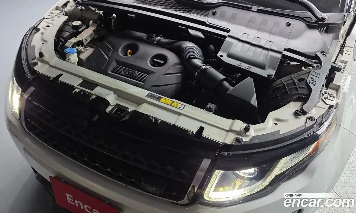 Land Rover Range Rover Evoque 2017 2.0 автомат (гидро), фото 6