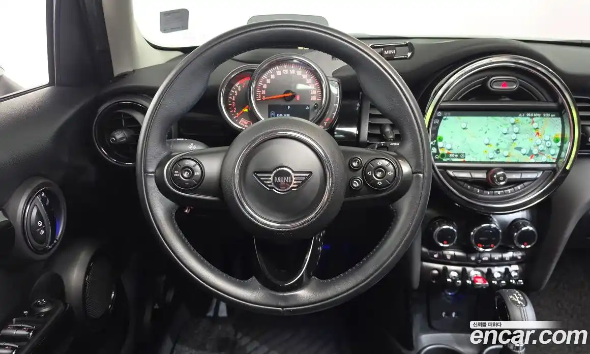 Mini Cooper 2018 1.5 автомат (гидро), фото 18