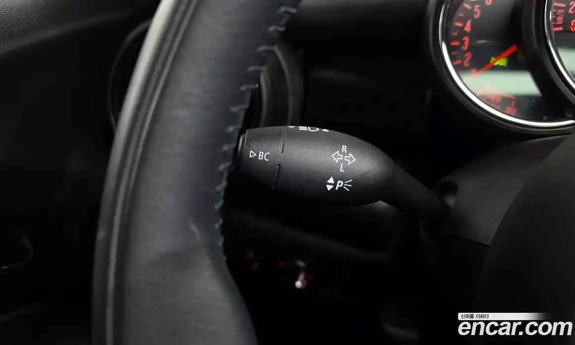 Mini Cooper 2018 1.5 автомат (гидро), фото 33