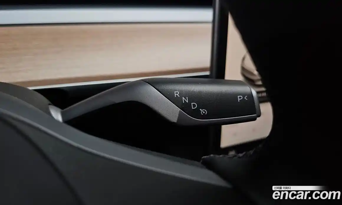 Tesla Model Y 2024 0.2 гидро, фото 12