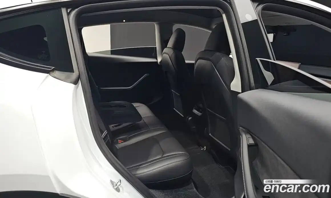 Tesla Model Y 2024 0.2 гидро, фото 16