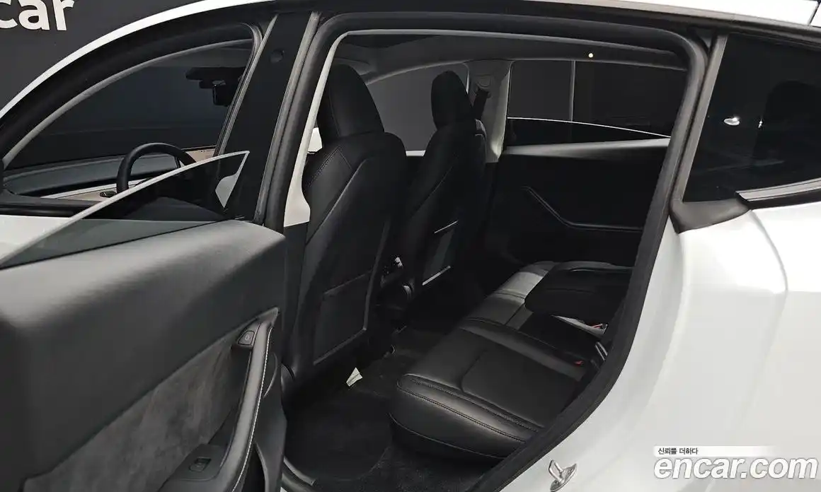 Tesla Model Y 2024 0.2 гидро, фото 18