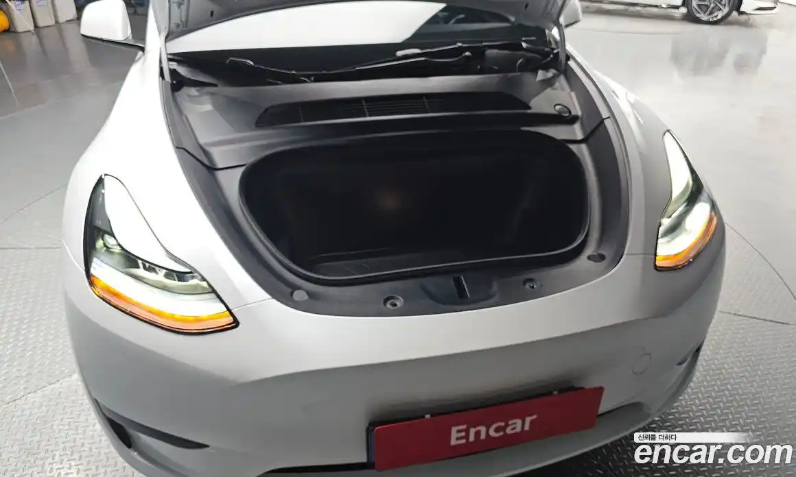 Tesla Model Y 2024 0.2 гидро, фото 6