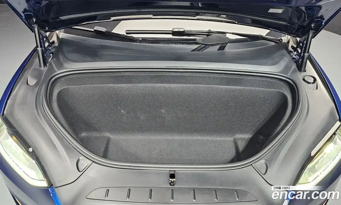 Tesla Model X 2023 0.3 гидро, фото 6