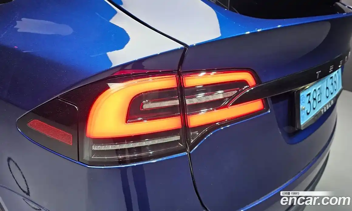 Tesla Model X 2023 0.3 гидро, фото 9