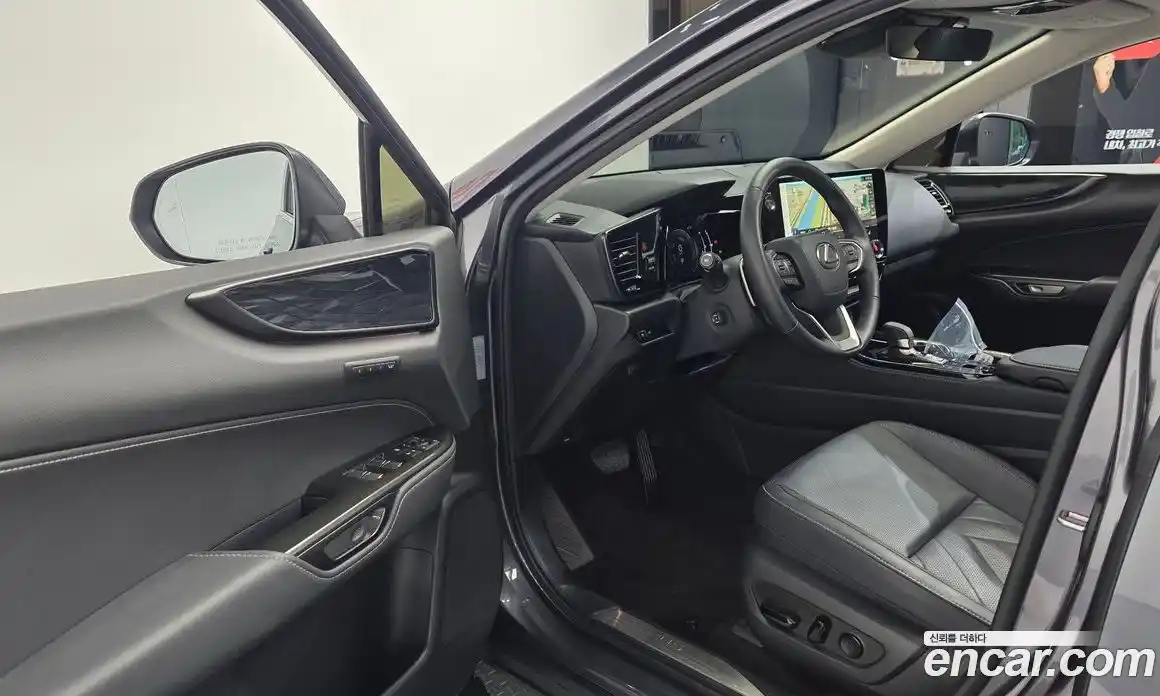 Lexus NX 2024 2.5 гидро, фото 13