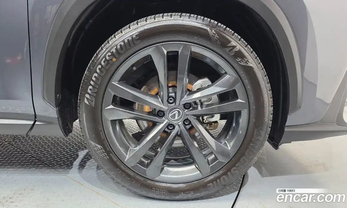 Lexus NX 2024 2.5 гидро, фото 5