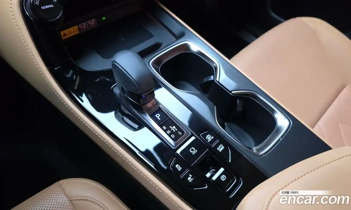 Lexus NX 2023 2.5 гидро, фото 9