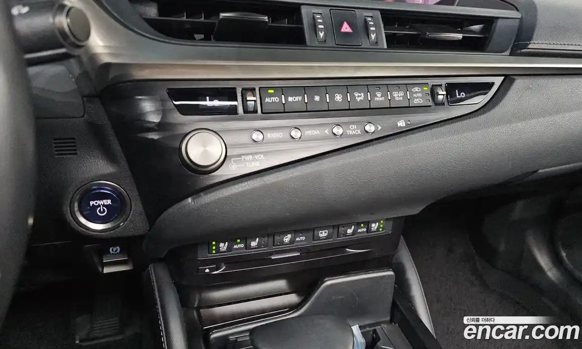 Lexus ES 2021 2.5 гидро, фото 24