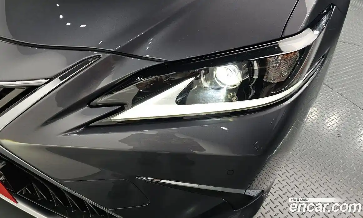 Lexus ES 2021 2.5 гидро, фото 8