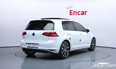 Volkswagen Golf 2016 2.0 автомат (гидро), миниатюра 2