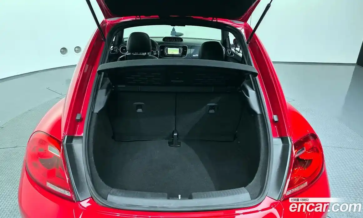 Volkswagen Beatle 2015 2.0 автомат (гидро), фото 25