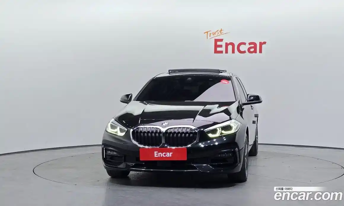 BMW 1 серия 2022 2.0 автомат (гидро), фото 3