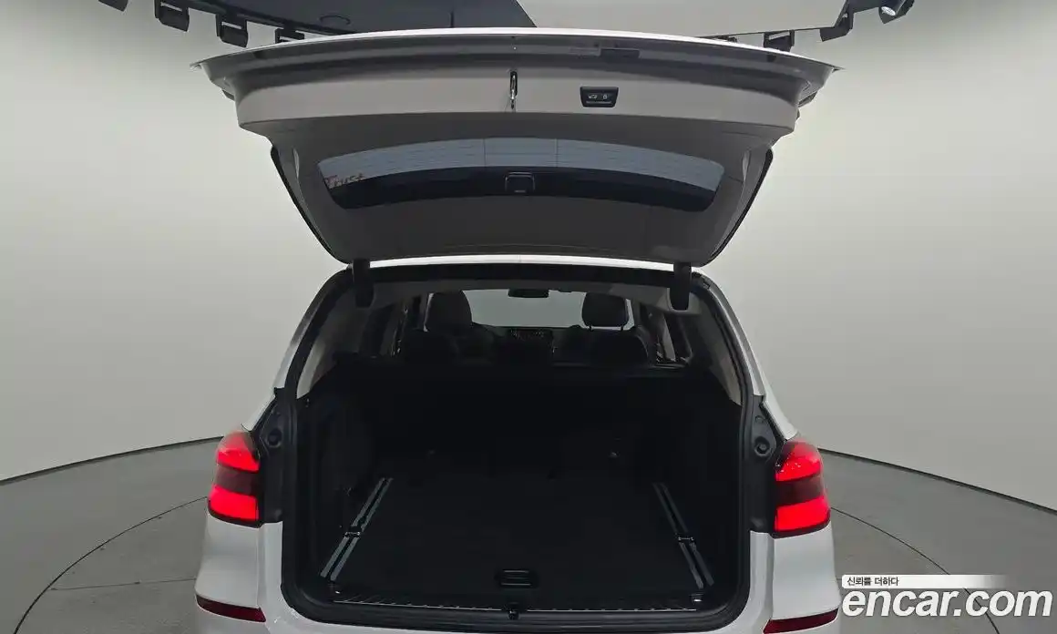 BMW X3 2018 2.0 автомат (гидро), фото 24