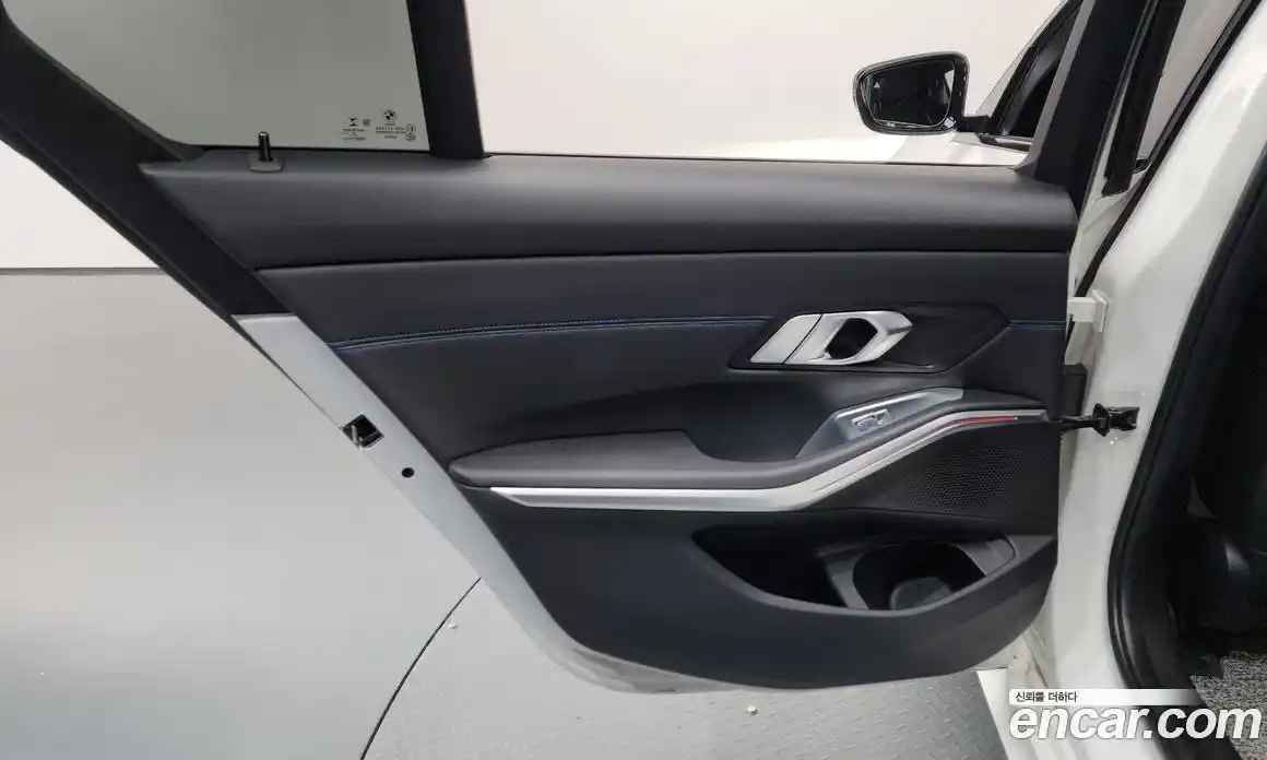 BMW 3 серия 2022 2.0 автомат (гидро), фото 15