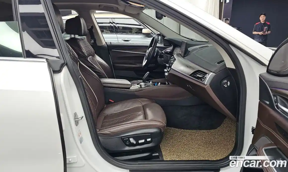 BMW 6 серия 2020 2.0 автомат (гидро), фото 17