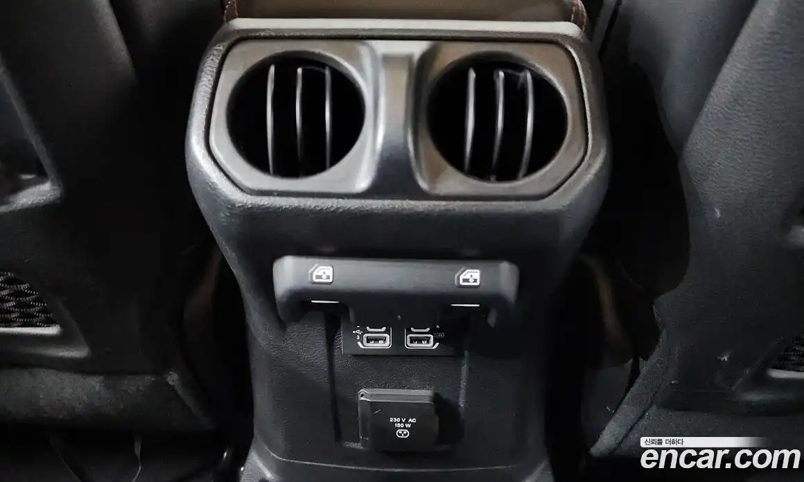 Jeep Wrangler 2020 2.0 автомат (гидро), фото 32