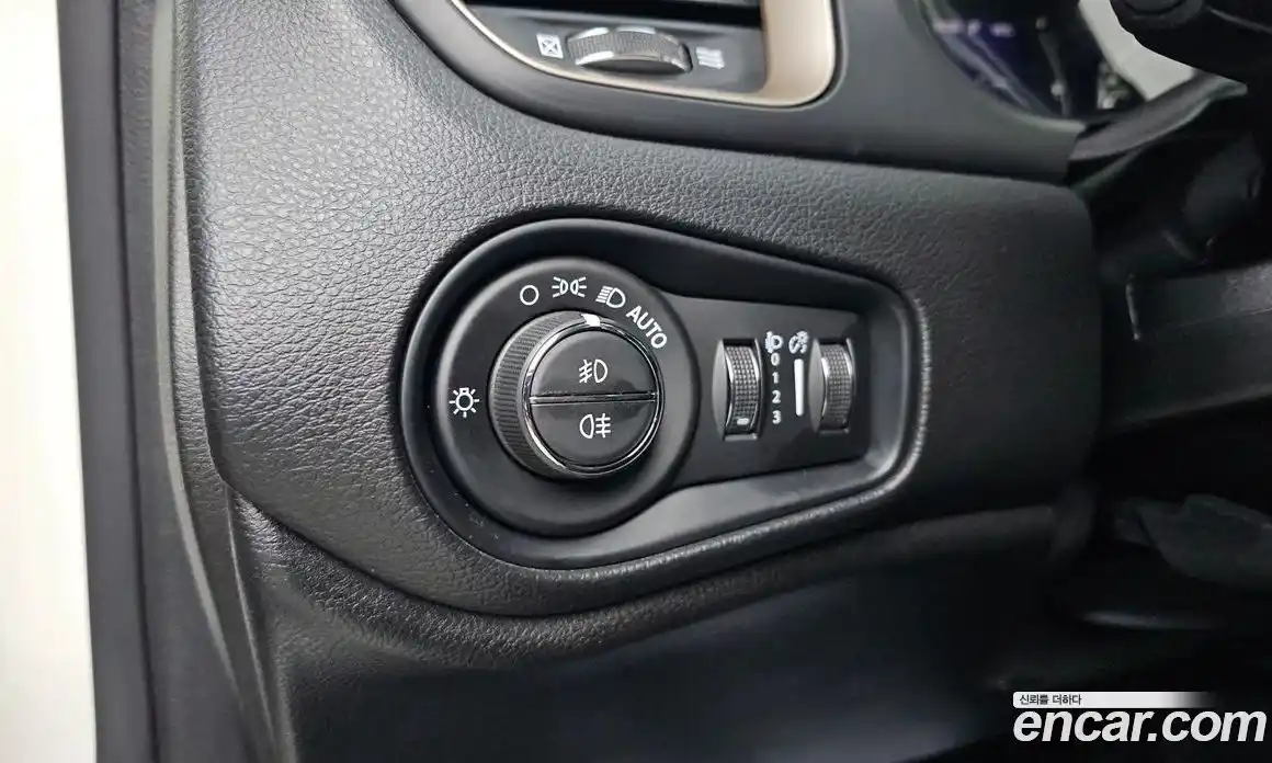 Jeep Renegade 2016 2.4 автомат (гидро), фото 14
