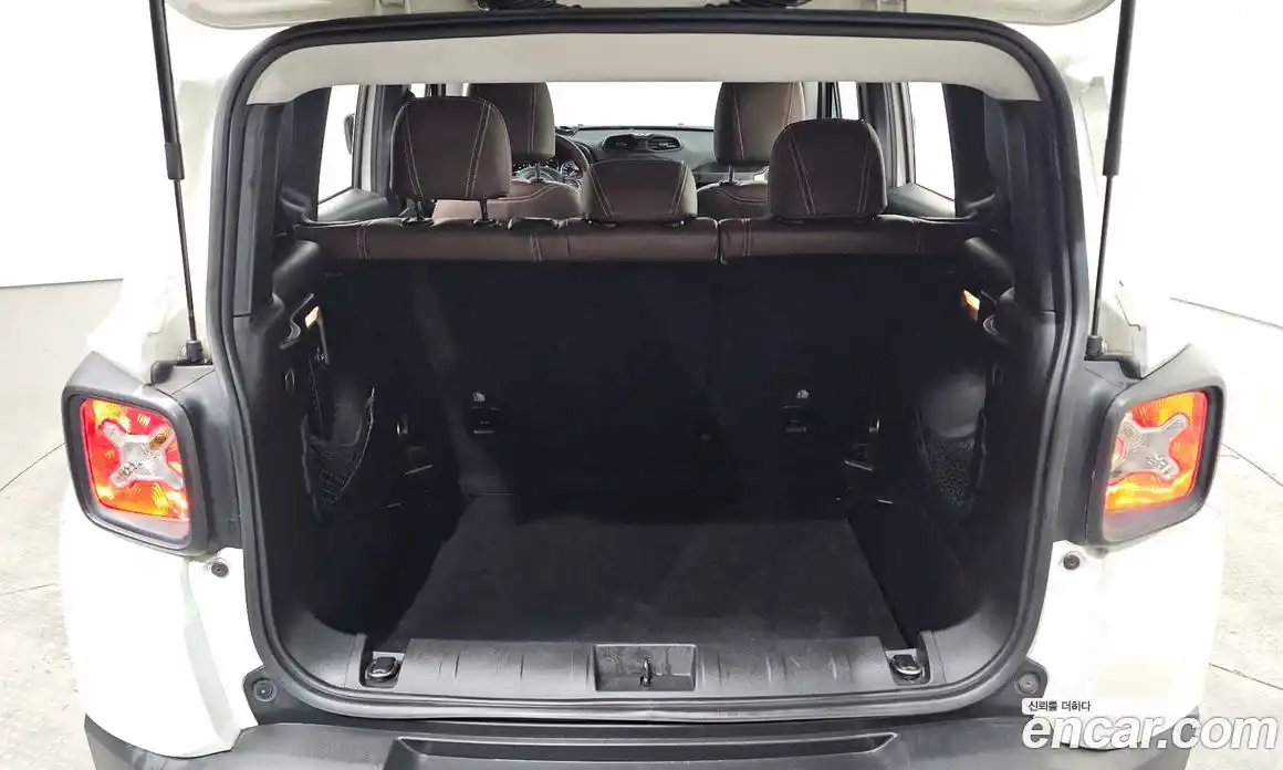 Jeep Renegade 2016 2.4 автомат (гидро), фото 20