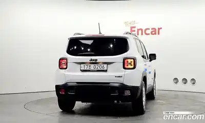 Jeep Renegade 2016 2.4 автомат (гидро), миниатюра 4