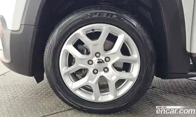 Jeep Renegade 2016 2.4 автомат (гидро), миниатюра 5