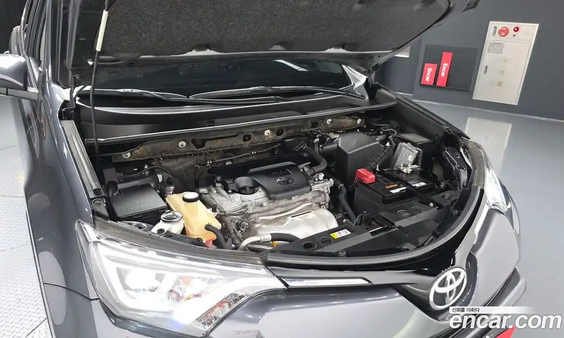 Toyota RAV4 2018 2.5 гидро, фото 6