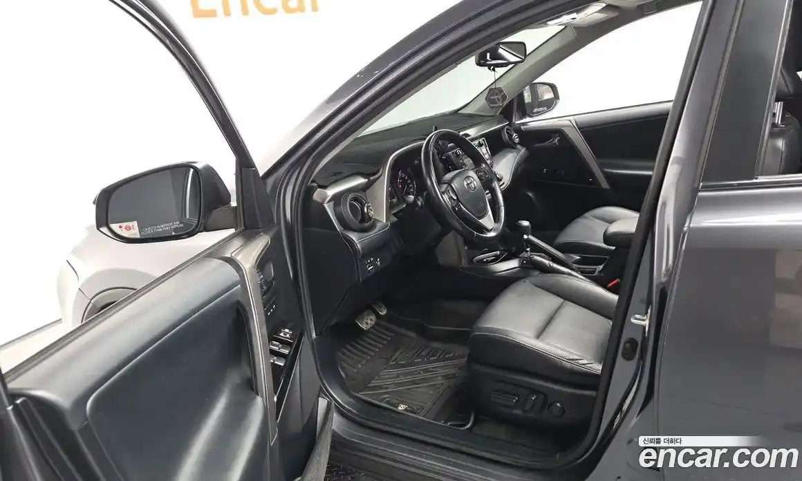 Toyota RAV4 2018 2.5 гидро, фото 10