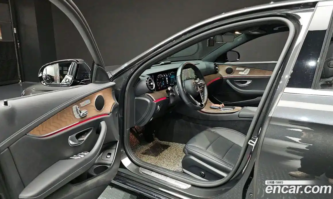 Mercedes-Benz E-Class 2022 2.0 автомат (гидро), фото 13