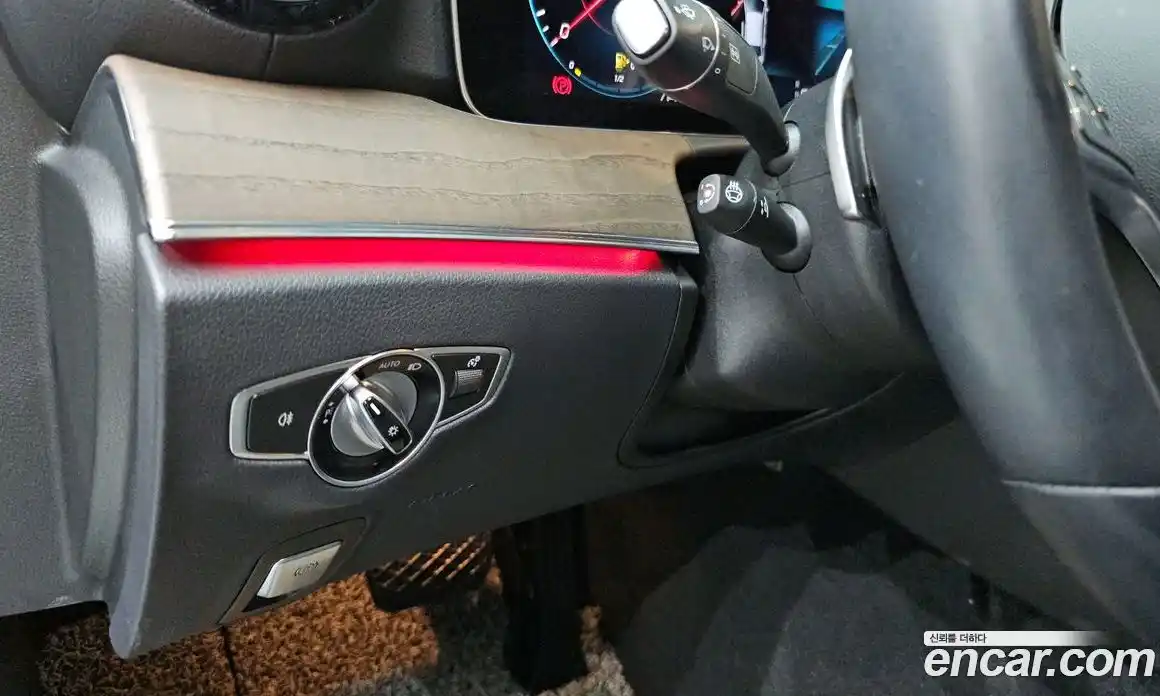 Mercedes-Benz E-Class 2022 2.0 автомат (гидро), фото 28