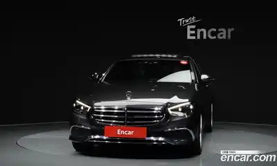 Mercedes-Benz E-Class 2022 2.0 автомат (гидро), миниатюра 3