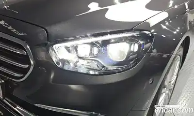 Mercedes-Benz E-Class 2022 2.0 автомат (гидро), миниатюра 8