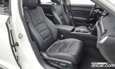 Honda Accord 2019 1.5 автомат (гидро), миниатюра 11