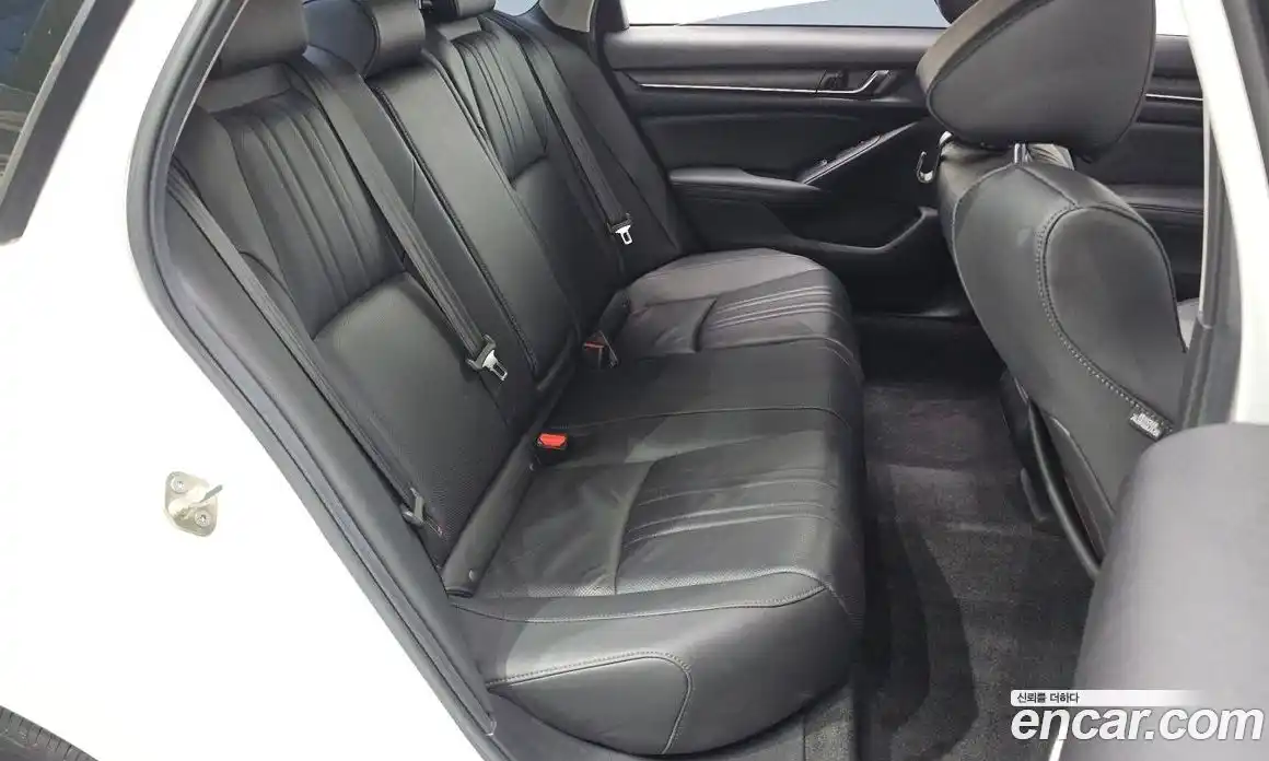 Honda Accord 2019 1.5 автомат (гидро), фото 12