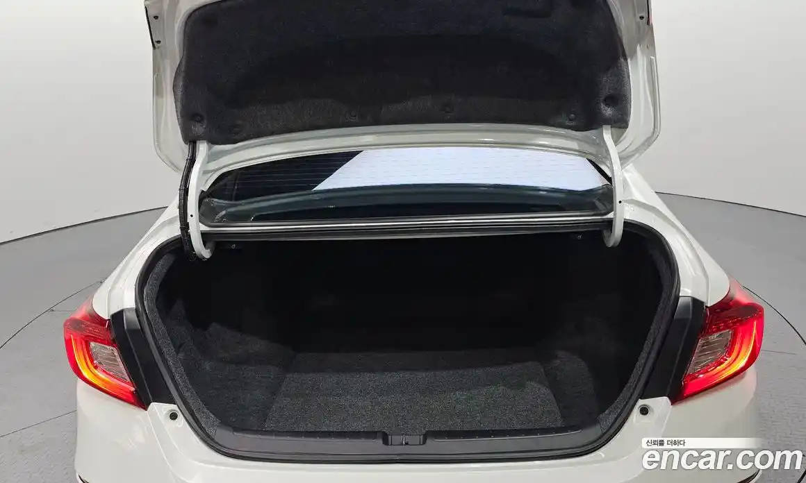 Honda Accord 2019 1.5 автомат (гидро), фото 20