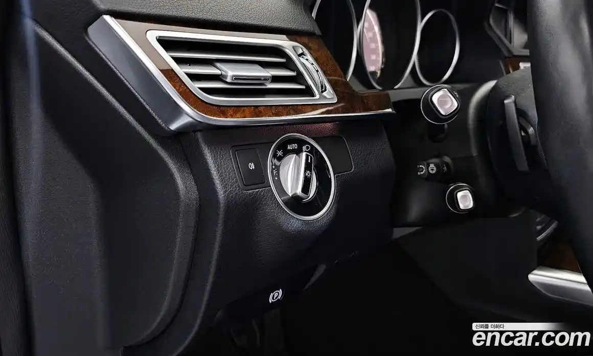 Mercedes-Benz E-Class 2015 3.5 автомат (гидро), фото 24
