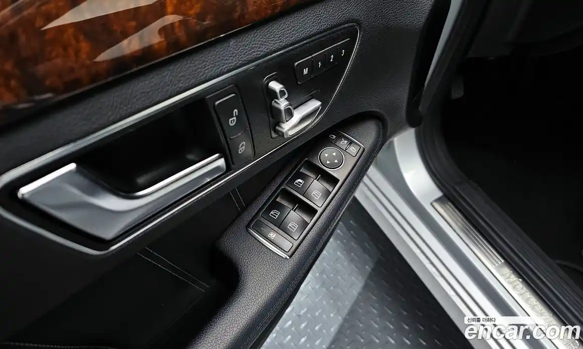 Mercedes-Benz E-Class 2015 3.5 автомат (гидро), фото 26