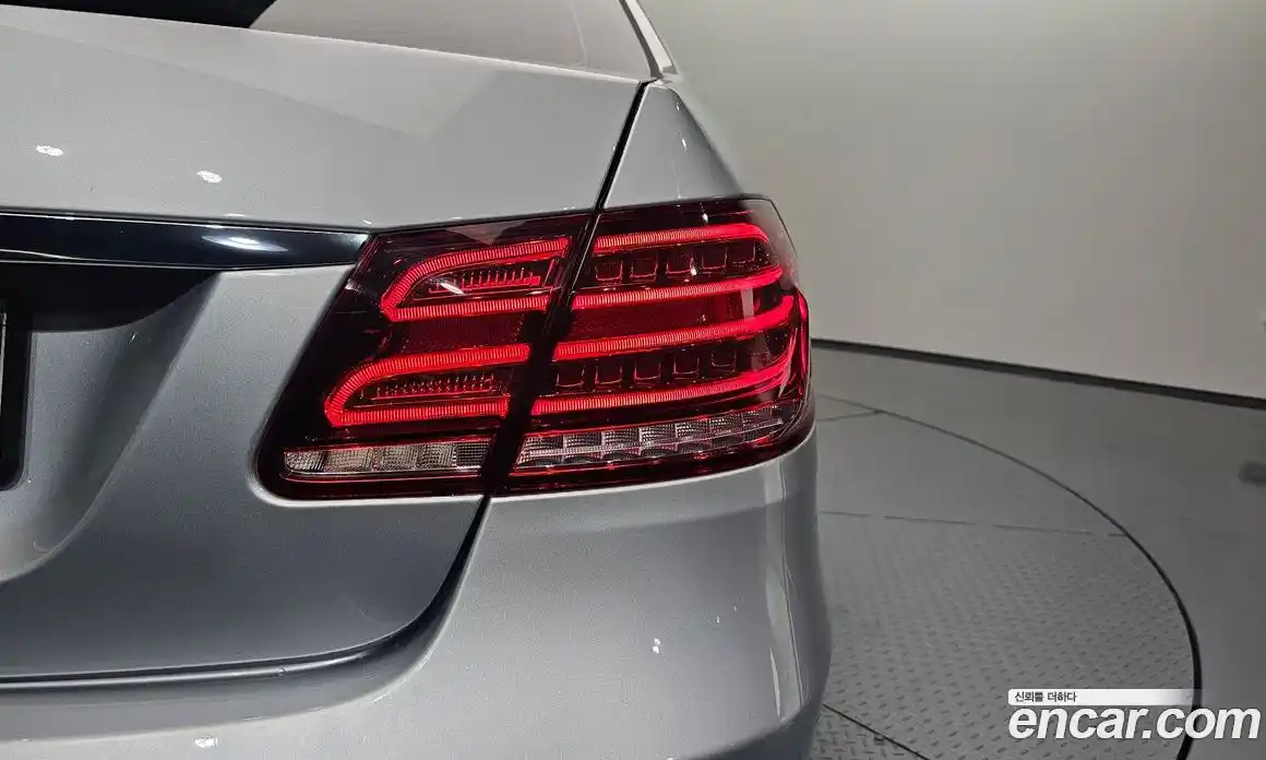Mercedes-Benz E-Class 2015 3.5 автомат (гидро), фото 8