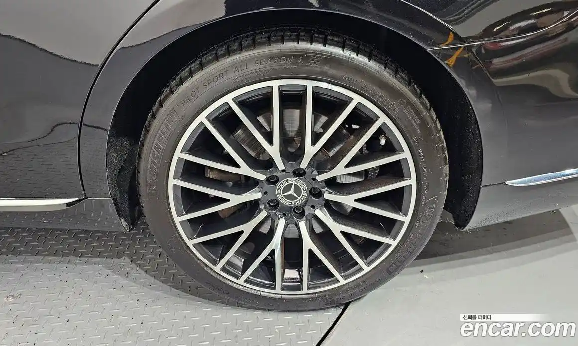 Mercedes-Benz S-Class 2022 4.0 автомат (гидро), фото 7