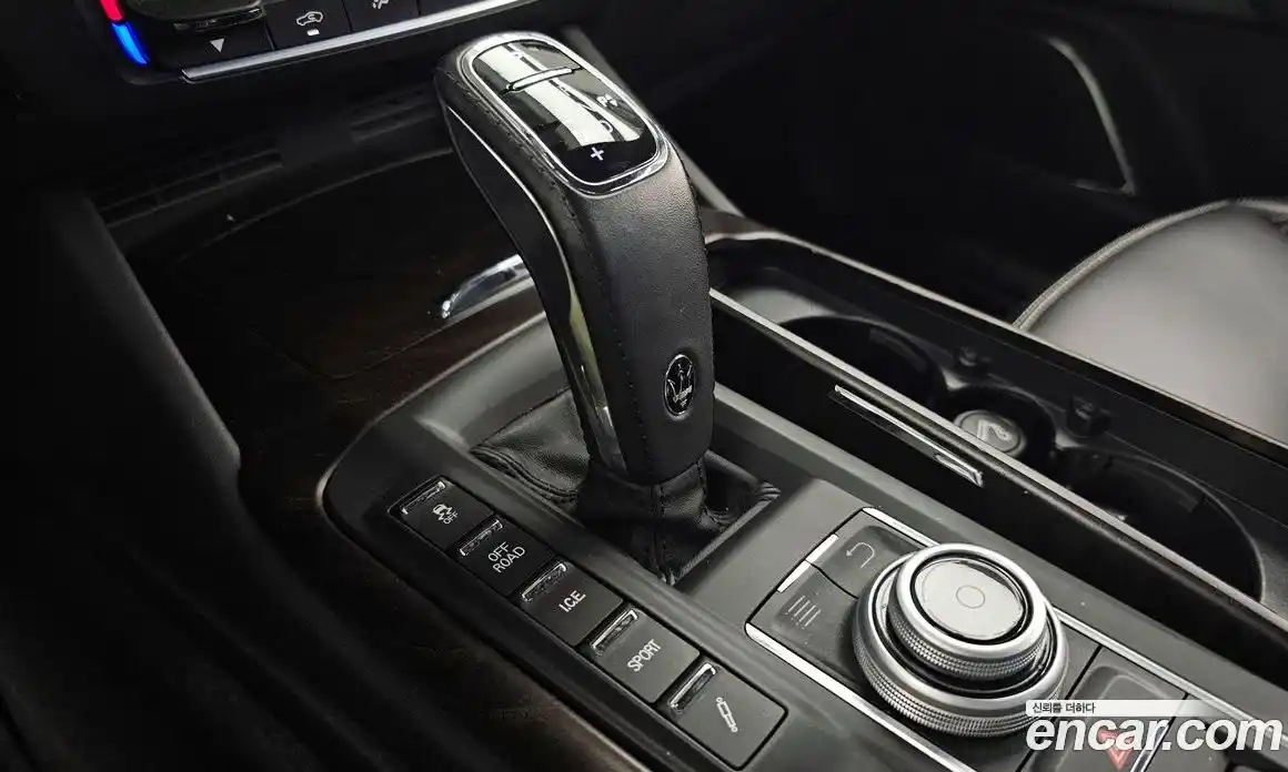 Maserati Levante 2020 3.0 гидро, фото 12