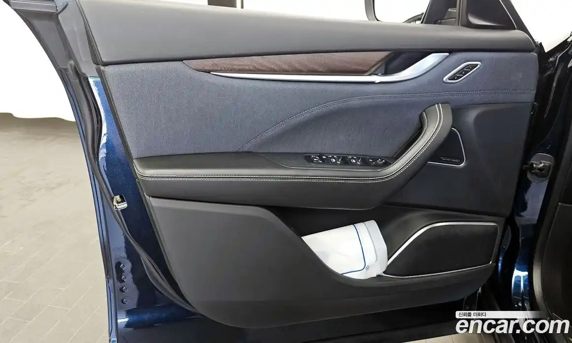 Maserati Levante 2020 3.0 гидро, фото 14