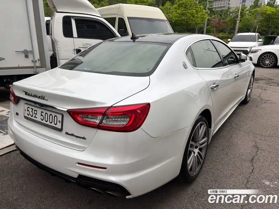Maserati Quattroporte 2017 3.0 гидро, фото 3