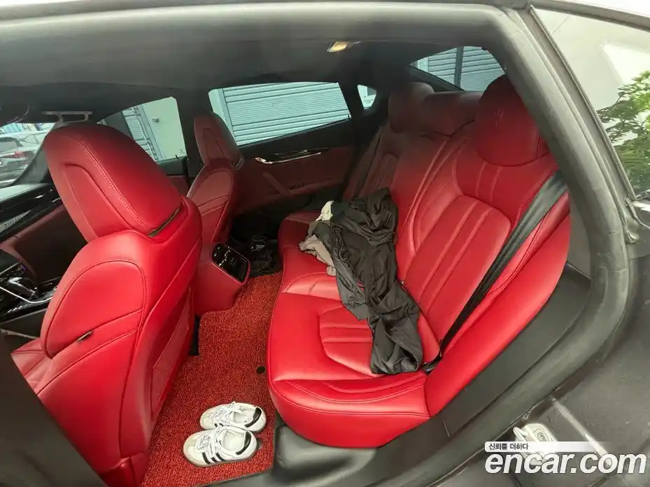 Maserati Quattroporte 2017 3.0 гидро, фото 8
