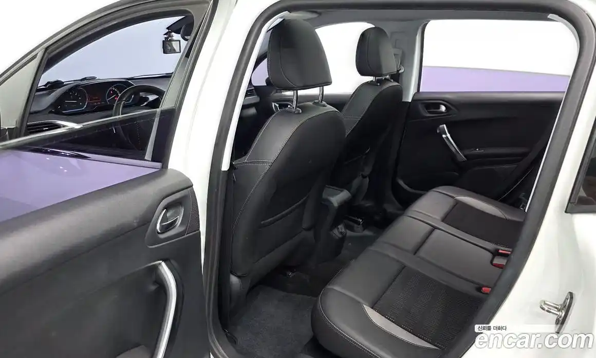 Peugeot 2008 2016 1.6 автомат (гидро), фото 11