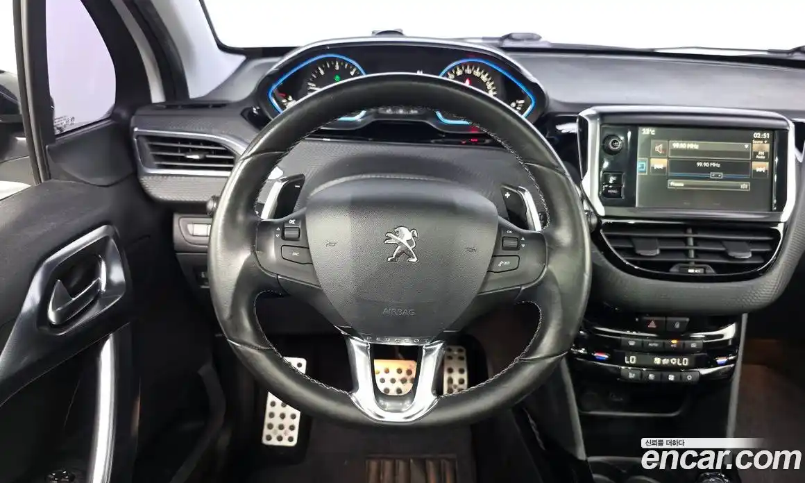 Peugeot 2008 2016 1.6 автомат (гидро), фото 13