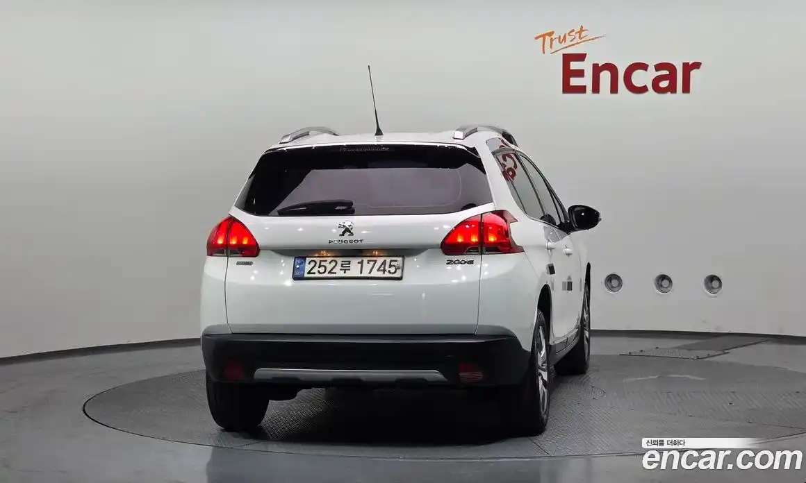 Peugeot 2008 2016 1.6 автомат (гидро), фото 4