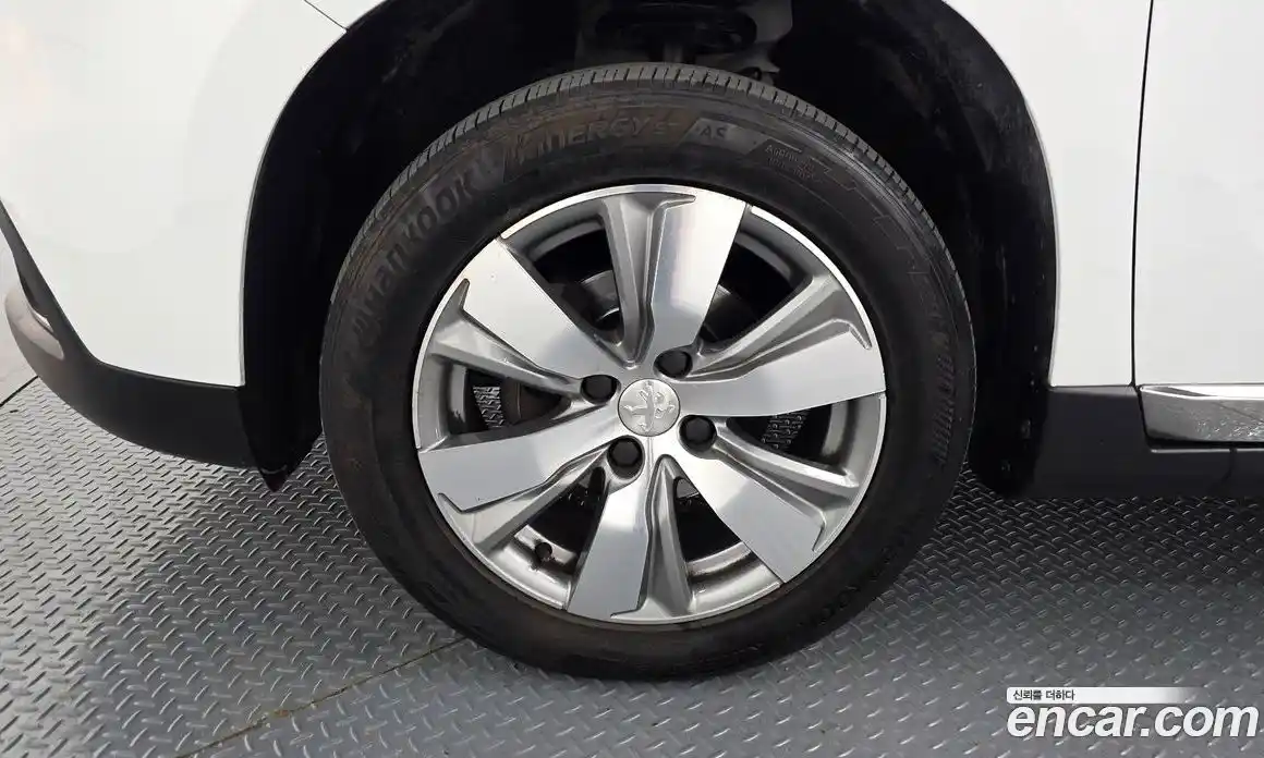 Peugeot 2008 2016 1.6 автомат (гидро), фото 5